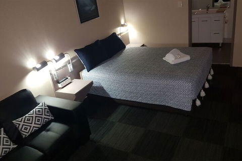 Banksia Motel - Whitsundays Accommodation 2