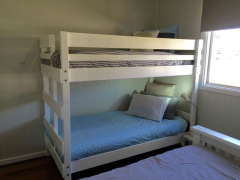 Tallowood Beachfront Cottage - Whitsundays Accommodation 3