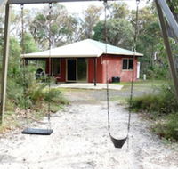 Wrenwood Chalets - Whitsundays Accommodation