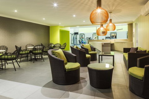 Palm Cove Penthouse Accommodation - Whitsundays Accommodation 6