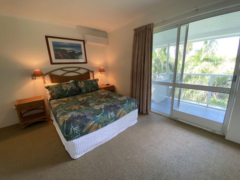 Palm Cove Penthouse Accommodation - Whitsundays Accommodation 1