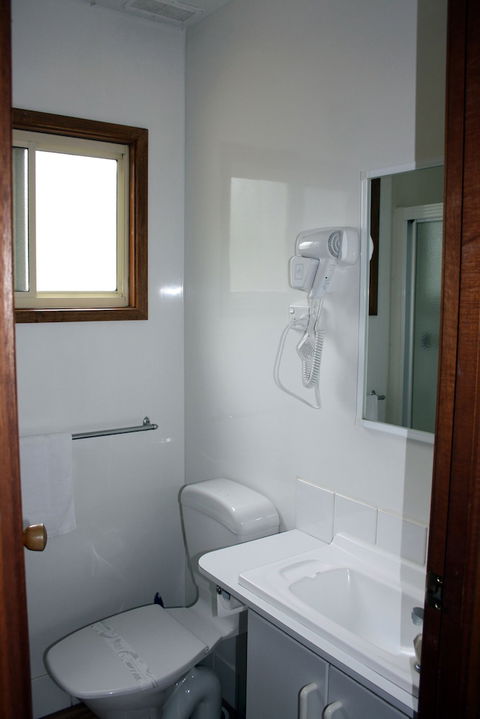 BIG4 Seymour Holiday Park - Whitsundays Accommodation 0