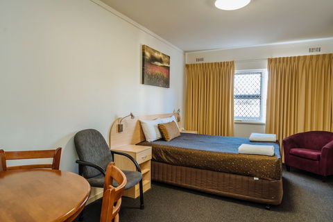 Canning Bridge Auto Lodge - Whitsundays Accommodation 6