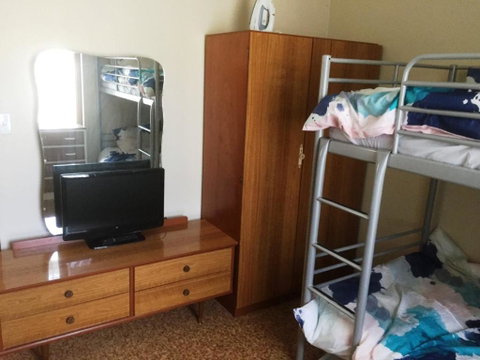 Flat 2 42 McMillan Rd - Whitsundays Accommodation 5