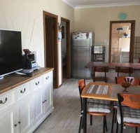 Flat 2 42 McMillan Rd - Whitsundays Accommodation
