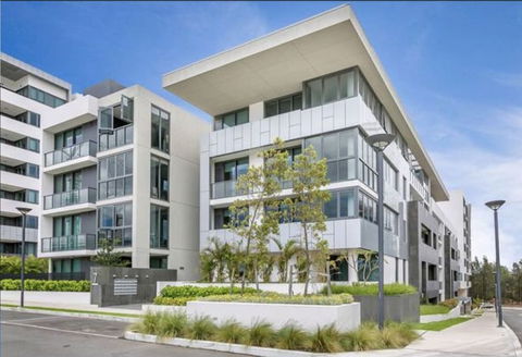 The Elegant Designer Home - Whitsundays Accommodation 1