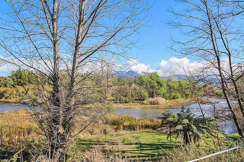 River Verse - On The Ovens - Whitsundays Accommodation 2