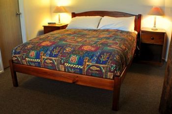 Eacottage - Whitsundays Accommodation 6