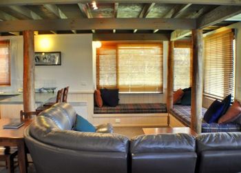 Eacottage - Whitsundays Accommodation 1