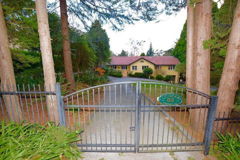 Lynwood House Estate - Whitsundays Accommodation 1