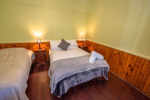 Murphy's Cottage - Whitsundays Accommodation 0