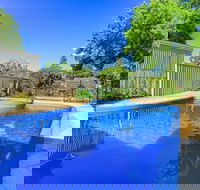 Ambrosia Holiday Home - Whitsundays Accommodation