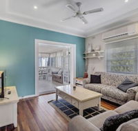 Tomaree Road 14 Oscars Pet Friendly Beach House - Whitsundays Accommodation