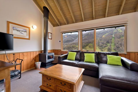 Banjo Apartments Townhouse 4 - Whitsundays Accommodation 1