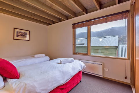Banjo Apartments Townhouse 4 - Whitsundays Accommodation 3