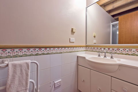 Banjo Apartments Townhouse 4 - Whitsundays Accommodation 0