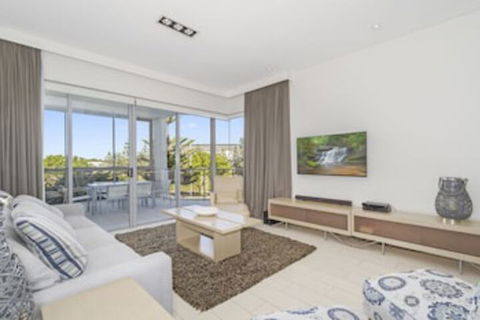 SEA CULTURE 1110 - Whitsundays Accommodation 0