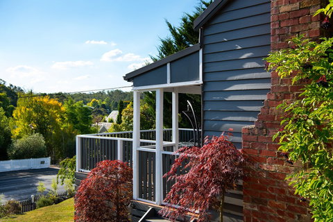 Petite Maison - Whitsundays Accommodation 0