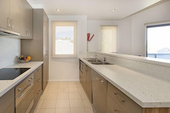 Northview 2 - 9 Clyde Street, Jindabyne - Whitsundays Accommodation 4