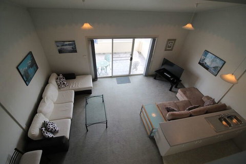 Razorback 11 - Razorback Plaza Jindabyne - Whitsundays Accommodation 3