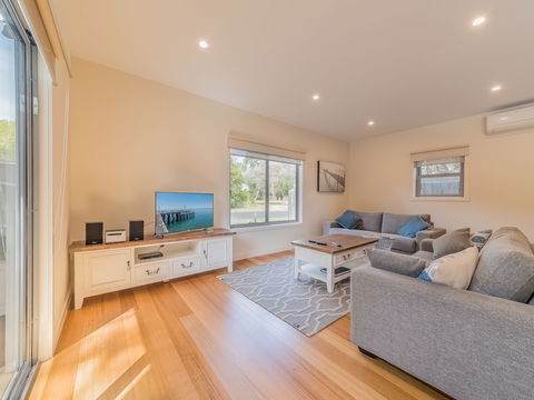 Broughton By The Beach - Whitsundays Accommodation 2