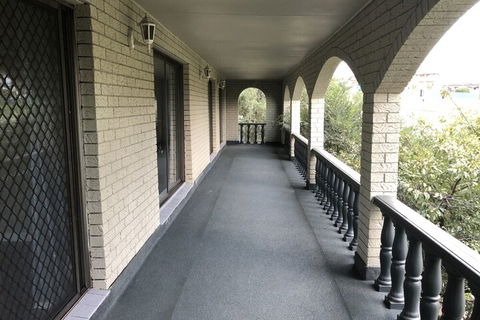 Warrawong Holiday Big Home - Whitsundays Accommodation 3