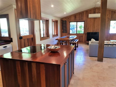 Palm Grove Rainforest Retreat - Whitsundays Accommodation 5