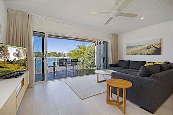 Driftwood - Whitsundays Accommodation 0