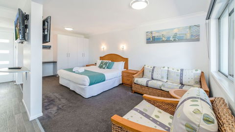 Adrift Apartments - Whitsundays Accommodation 2