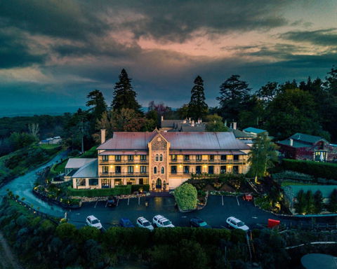 Mount Lofty House MGallery - Whitsundays Accommodation 1