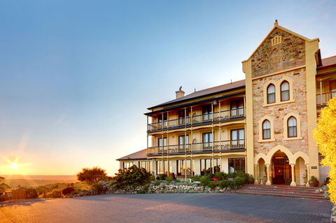 Mount Lofty House MGallery - Whitsundays Accommodation 2