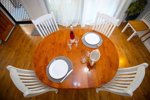 Dell Lee Cottage - Whitsundays Accommodation 3