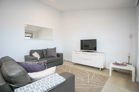 Scarborough Seaside Apartment 121 - Whitsundays Accommodation 0
