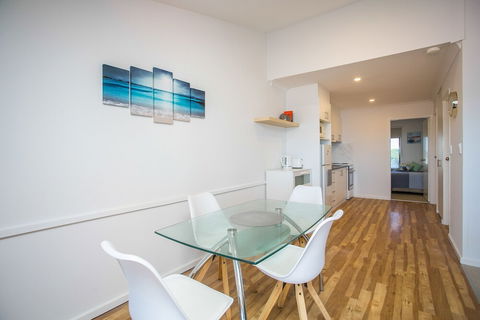 Scarborough Seaside Apartment 121 - Whitsundays Accommodation 1