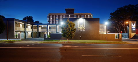 CBD Motor Inn - Whitsundays Accommodation 1