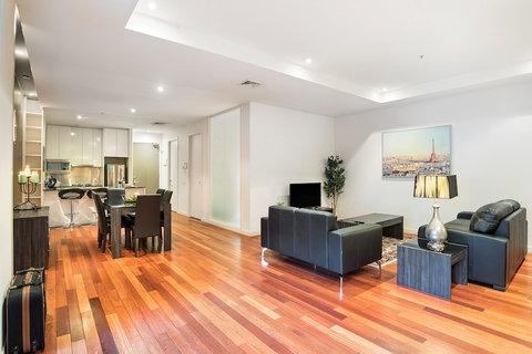 Sanctuary Apartments - Collins St CBD - Whitsundays Accommodation 1
