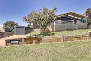 Outlook Views - Whitsundays Accommodation 1