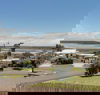 Outlook Views - Whitsundays Accommodation
