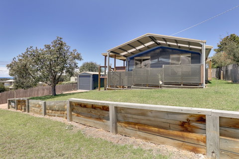 Outlook Views - Whitsundays Accommodation 4