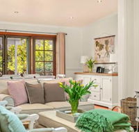 Frangipani House - Whitsundays Accommodation