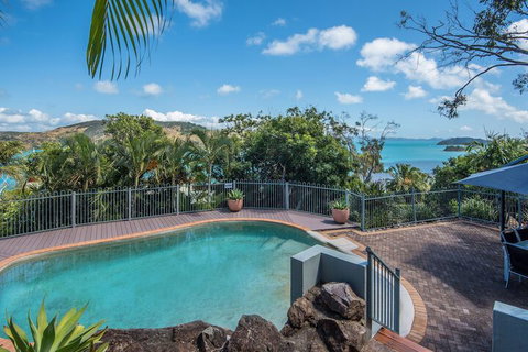 Heliconia 10 Newly Renovated House - Whitsundays Accommodation 4