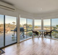 The Bach - Whitsundays Accommodation