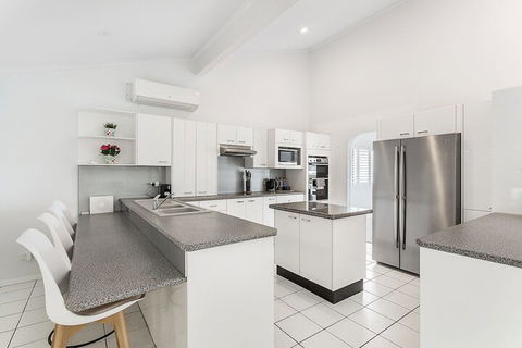 Randall Drive 64 - Whitsundays Accommodation 5