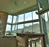 Ironstone Romantic Couples Retreat - Whitsundays Accommodation