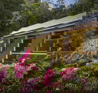 Creek Cottage - Whitsundays Accommodation