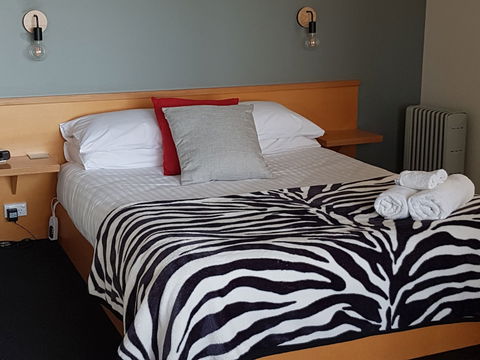 River Vineyard Retreat - Whitsundays Accommodation 3
