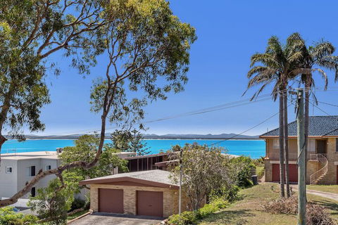 Ronald Avenue Unit 2 / 36 - Whitsundays Accommodation 1