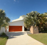 3 Bauhinia Crescent Marcoola PET FRIENDLY LINEN SUPPLIED 500 BOND - Whitsundays Accommodation
