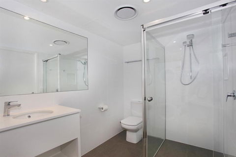 Unit 4 Coolum Cove Coolum Beach - Whitsundays Accommodation 4