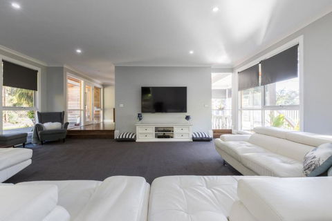 Rexs Yarra Valley House - Whitsundays Accommodation 6